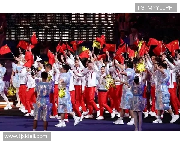 成都篮球队在亚运会中的灵活性表现引发热议展现出团队协作的力量 成都篮球队在亚运会中的灵活性表现引发热议展现出团队协作的力量